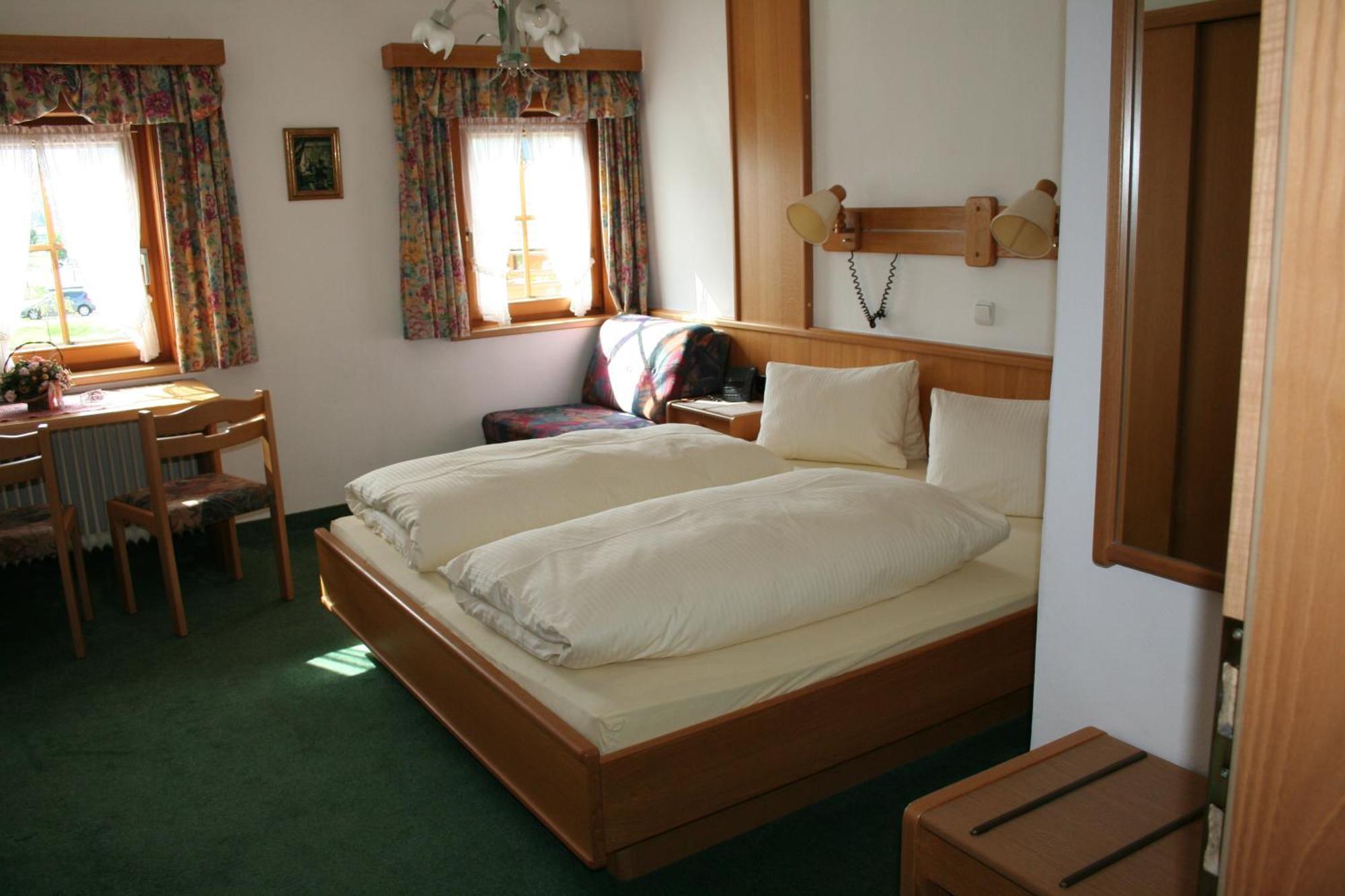 Hotel Gasthof Schweizerhaus Stuhlfelden Room photo